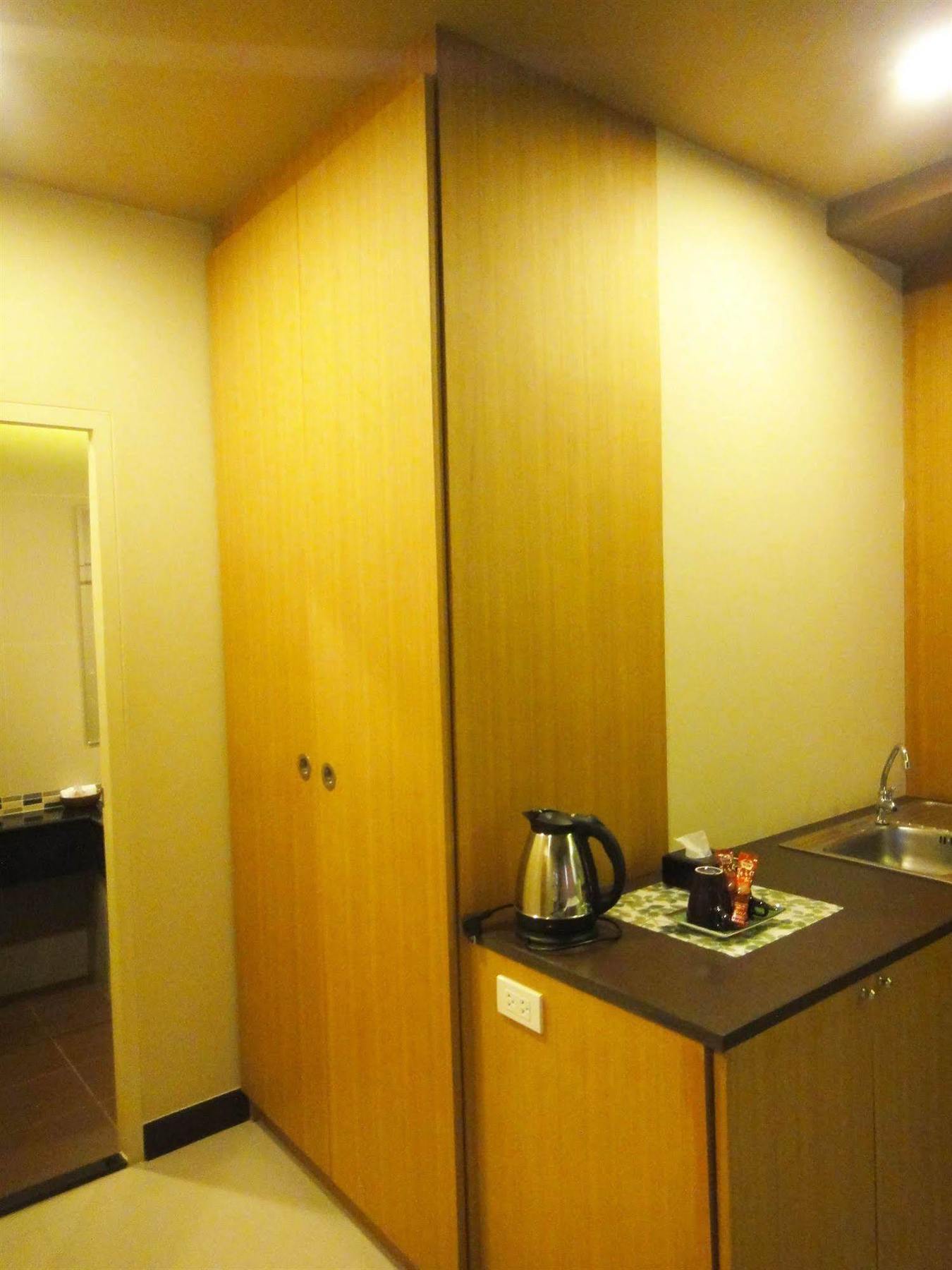 Aleaf Bangkok Hotel Bagian luar foto