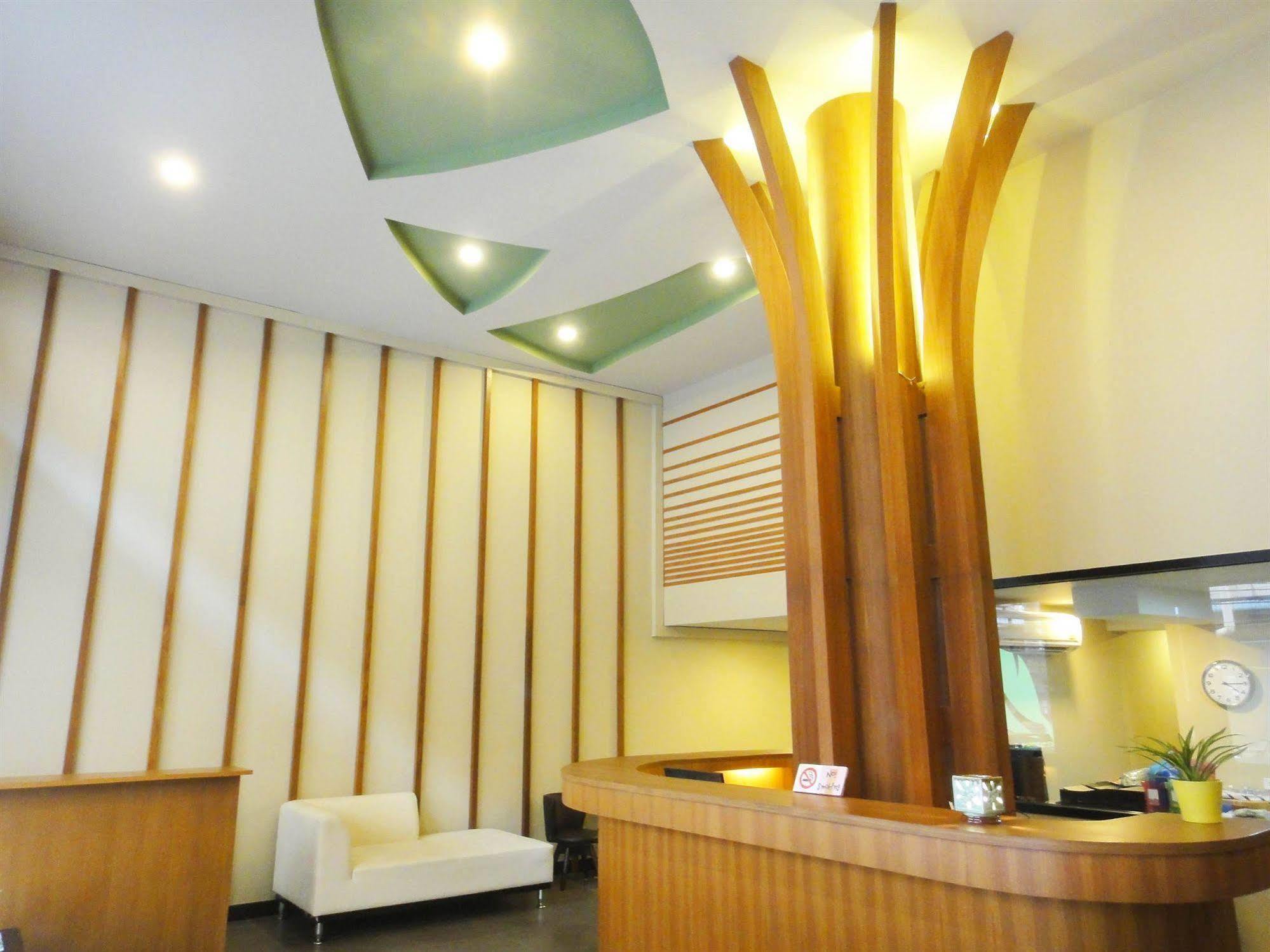 Aleaf Bangkok Hotel Bagian luar foto